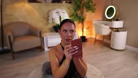 Monica online show from 10.02.25