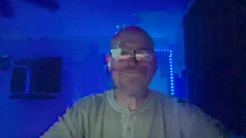 Snapshot of dolins chatting on 06.23.26 dolins online show from 06.23.26