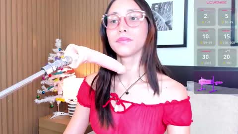 Bella  online show from 12.05.25