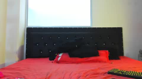 C E L E S T E  online show from 09.11.25