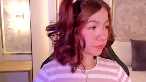 Snapshot of doll_eyeess_ chatting on 09.25.25 D  online show from 09.25.25