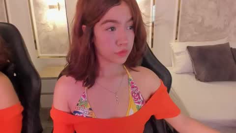 Snapshot of doll_eyeess_ chatting on 09.27.25 D  online show from 09.27.25