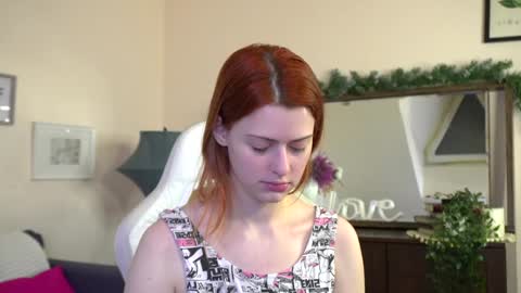Snapshot of doll_lesli chatting on 01.11.25 Your doll Lesli online show from 01.11.25