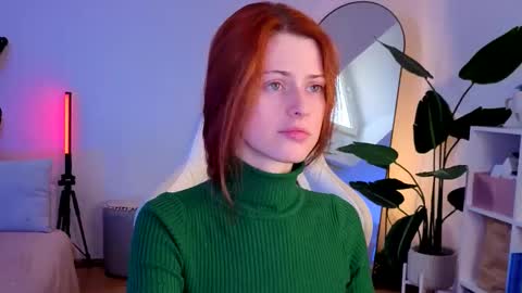 Snapshot of doll_lesli chatting on 11.28.25 Your doll Lesli online show from 11.28.25