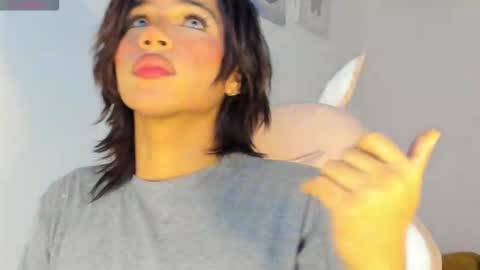 Snapshot of doll_lovexxxx chatting on 11.22.25 doll_lovexxxx online show from 11.22.25