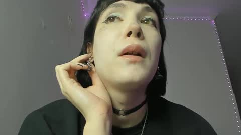 Kira online show from 02.12.25