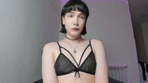 Kira online show from 03.08.25