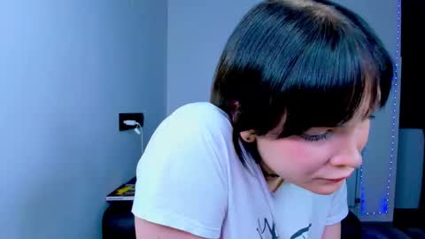 Kira online show from 09.14.25