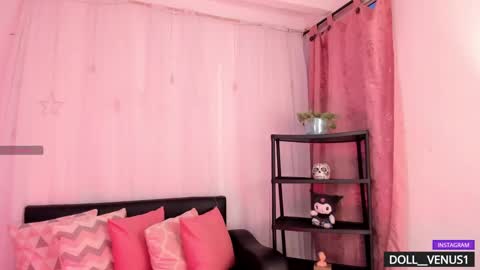 Roxana  independent model can you help me reach 100 hands up uwu online show from 01.25.25