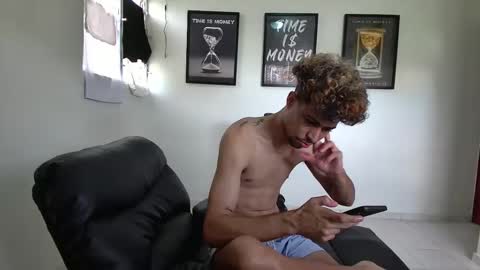 DollarHot30 online show from 04.11.26