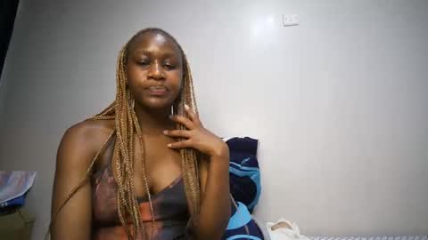 Snapshot of dollberry chatting on 12.10.24 dollberry online show from 12.10.24