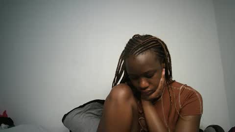 Snapshot of dollberry chatting on 01.06.25 dollberry online show from 01.06.25