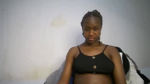 Snapshot of dollberry chatting on 02.10.25 dollberry online show from 02.10.25