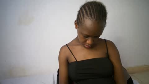 Snapshot of dollberry chatting on 03.12.25 dollberry online show from 03.12.25