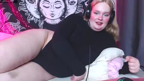 Miss Rose online show from 11.08.25