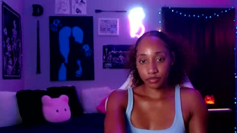 Snapshot of dollfacebeauty_x chatting on 07.19.26 Princess DollfaceBeauty online show from 07.19.26