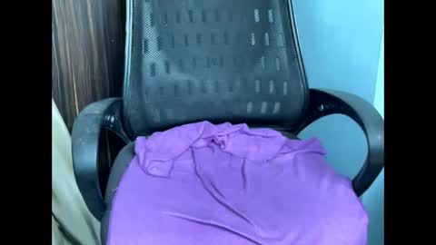 dollmeenu online show from 02.05.26