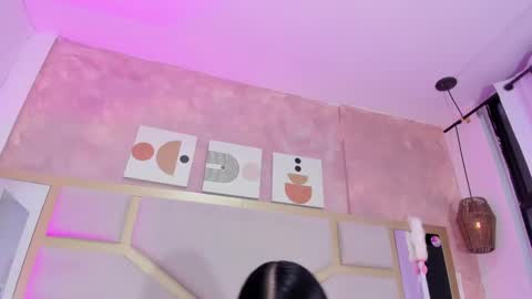 Snapshot of dollsweety chatting on 10.10.25 Dollsweety online show from 10.10.25