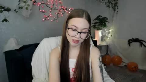 Dolly online show from 11.04.25