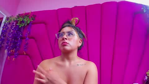 dollyjuicy1 online show from 02.01.25