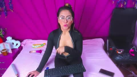 dollyjuicy1 online show from 03.04.25