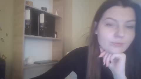 DollyRoma online show from 11.27.25