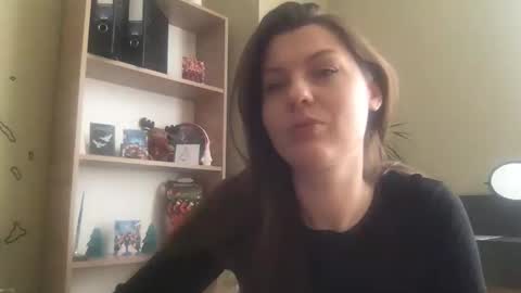 DollyRoma online show from 12.16.25