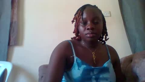 dollyvee online show from 11.05.25