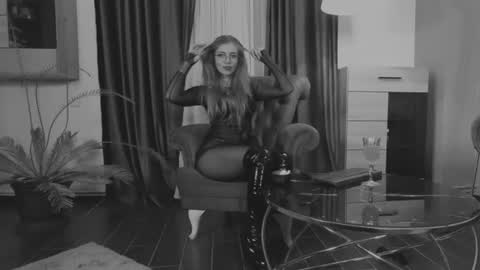 Dolores Sage online show from 08.08.26
