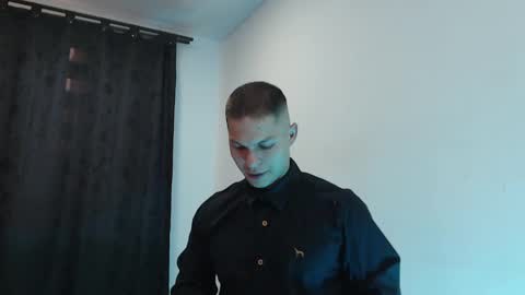 Domimick Crawford online show from 12.24.24
