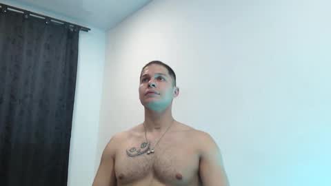 Domimick Crawford online show from 01.07.25