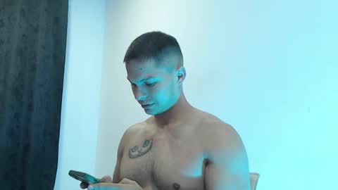 Domimick Crawford online show from 02.25.25