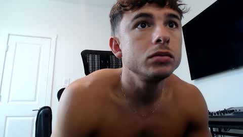 Snapshot of domd3 chatting on 10.17.25 Dom online show from 10.17.25