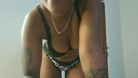 Snapshot of domecesy chatting on 10.07.25 Amarie noels online show from 10.07.25