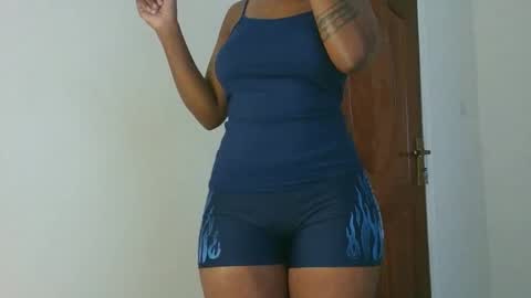 Snapshot of domecesy chatting on 10.13.25 Amarie noels online show from 10.13.25