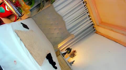 CALL ME BABY BELLA online show from 10.20.25