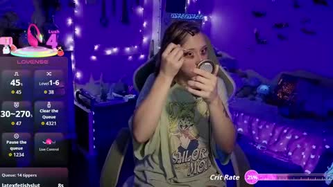 Snapshot of dominantman18064 chatting on 09.22.25 Bigbearnbunnyboy online show from 09.22.25