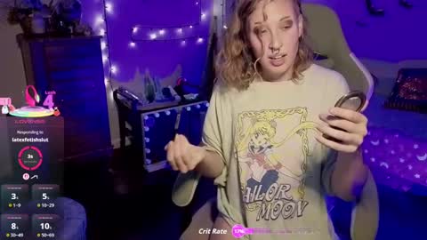 Snapshot of dominantman18064 chatting on 10.08.25 Bigbearnbunnyboy online show from 10.08.25