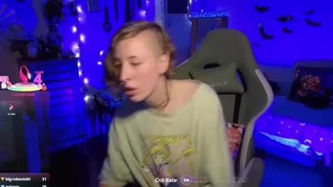 Snapshot of dominantman18064 chatting on 10.18.25 Bigbearnbunnyboy online show from 10.18.25