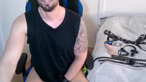 Snapshot of dominatedtitan chatting on 03.20.26 DominatedTitan online show from 03.20.26