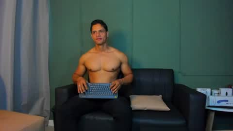 Dominc berry online show from 07.25.26