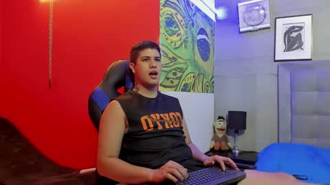 Snapshot of dominic_connor chatting on 02.20.26 DOMI online show from 02.20.26