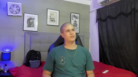 Snapshot of dominic_connor chatting on 03.02.26 DOMI online show from 03.02.26