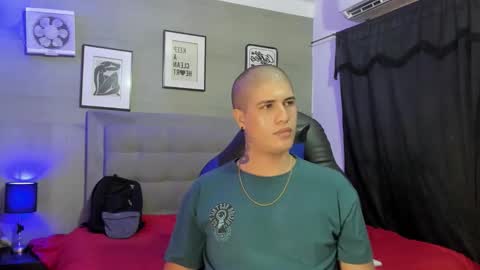 Snapshot of dominic_connor chatting on 03.02.26 DOMI online show from 03.02.26