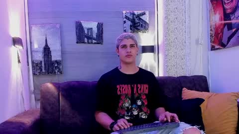 DOMI online show from 04.12.26