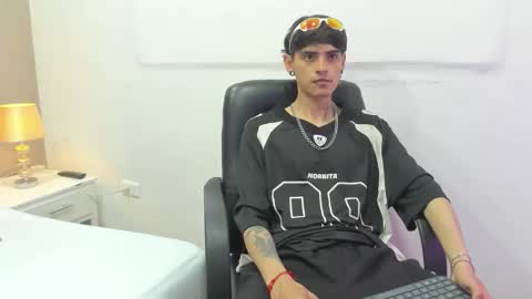 Dominic foox online show from 02.07.26