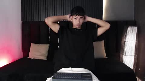 Dominic online show from 11.25.25