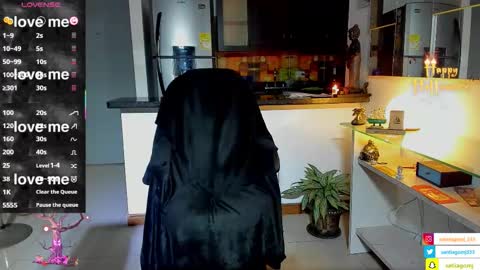 SANTI  independent model online show from 10.25.25