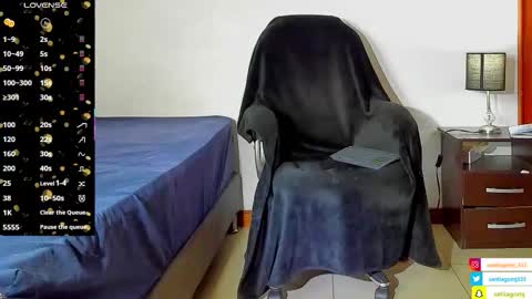 Snapshot of dominic_joness chatting on 02.12.26 SANTI independent model online show from 02.12.26