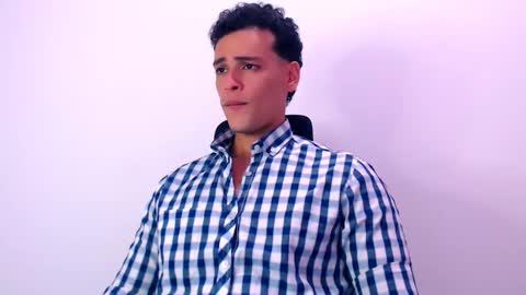 Snapshot of dominicblazze chatting on 10.10.25 Dominic online show from 10.10.25